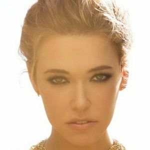 Meet your Posher, Ria